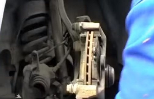Диск тормозной передний mercedes w124