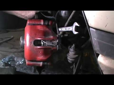 Прокачка гидравлической тормозной системы Mercedes W124